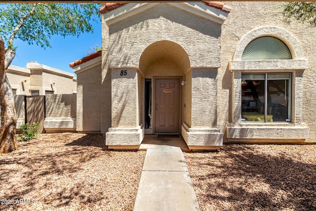 1111 W Summit Pl Unit 85, Chandler, AZ 85224 - property entrance featuring stucco siding and fence