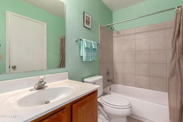 1111 W Summit Pl Unit 85, Chandler, AZ 85224 - bathroom featuring a textured wall, vanity, toilet, and shower / bath combo