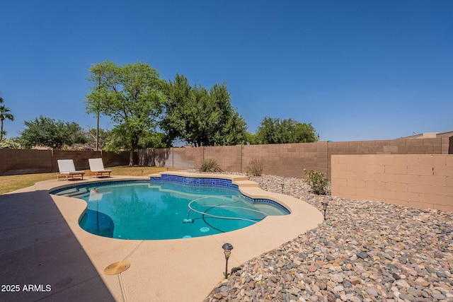 1125 S Larkspur St, Gilbert, AZ 85296 - view of swimming pool with a fenced backyard and a patio area