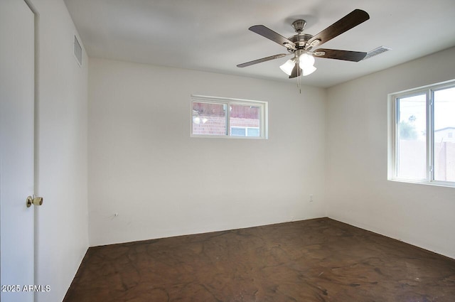 3841 N 21st Ave, Phoenix, AZ 85015 - empty room with a ceiling fan