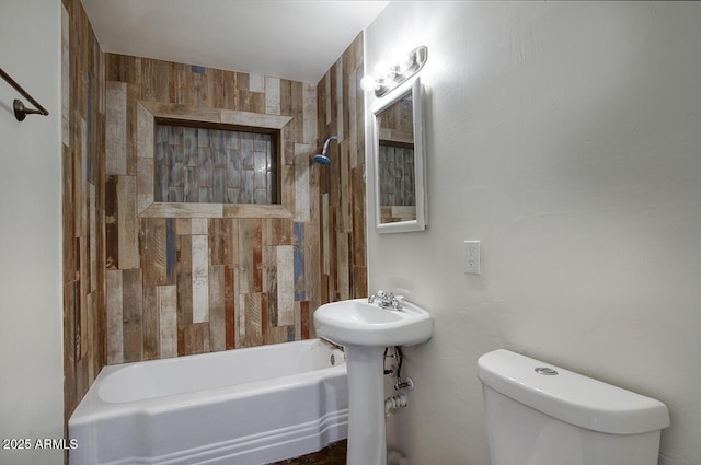 3841 N 21st Ave, Phoenix, AZ 85015 - full bath featuring toilet and  shower combination