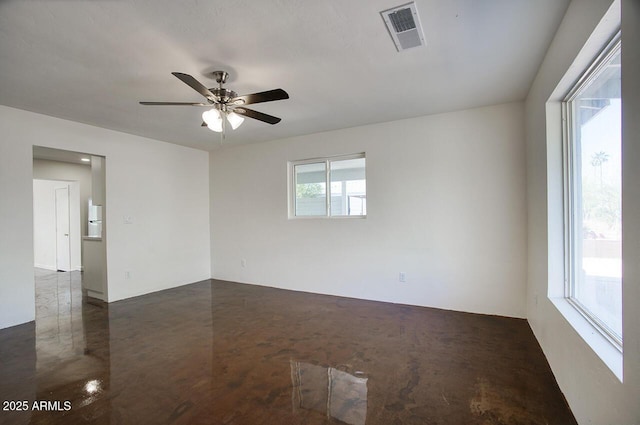 3841 N 21st Ave, Phoenix, AZ 85015 - spare room featuring ceiling fan