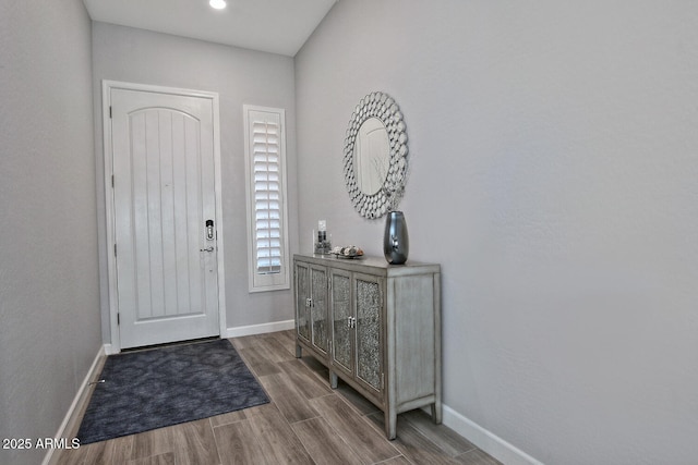 895 E Clovefield St, Gilbert, AZ 85298 - foyer entrance featuring baseboards and wood finished floors