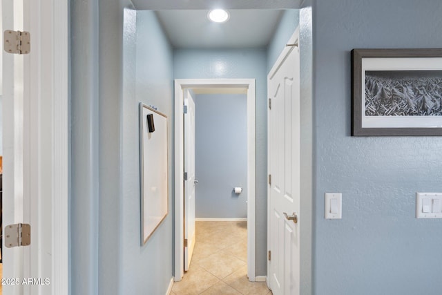 2185 E Gillcrest Rd, Gilbert, AZ 85298 - hallway with light tile patterned floors and baseboards