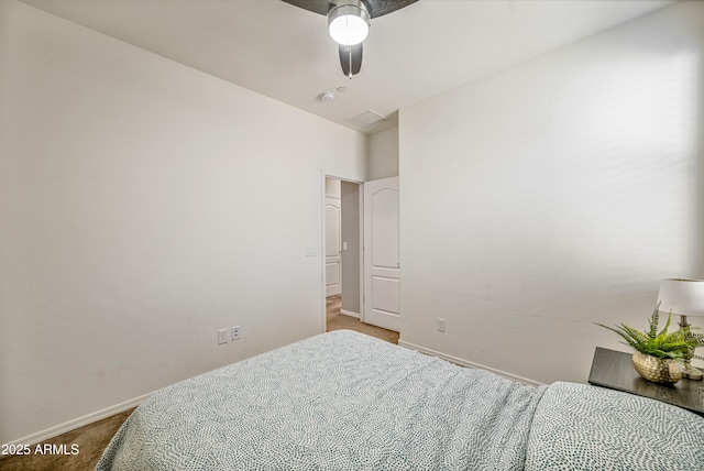 bedroom with carpet flooring and ceiling fan