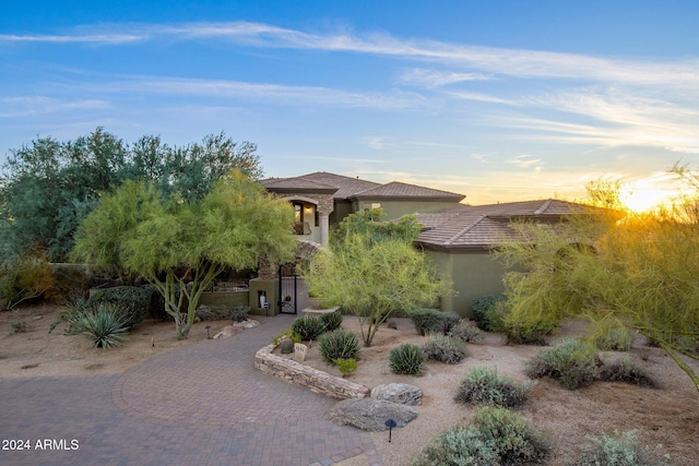 view of front of property