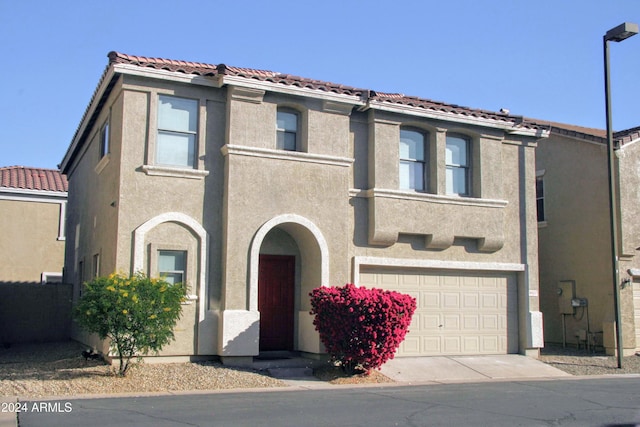 view of front facade with a garage