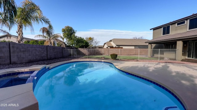 view of swimming pool