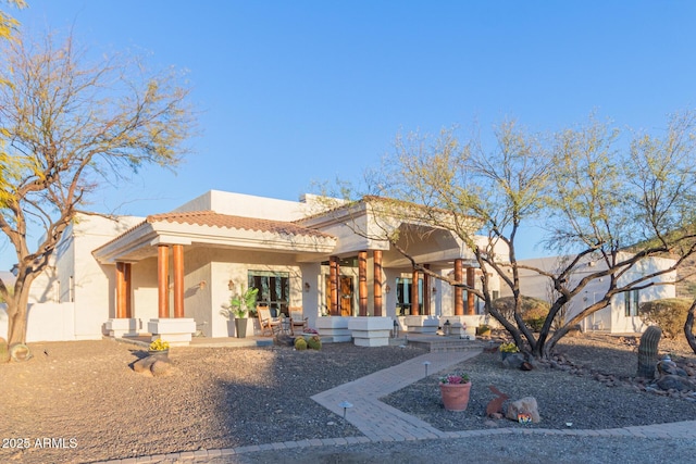 view of front of house featuring covered porch