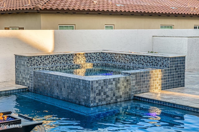 20866 W Werner Pl, Buckeye, AZ 85396 - view of swimming pool featuring a pool with connected hot tub