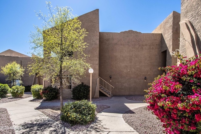 view of front of property with stucco siding