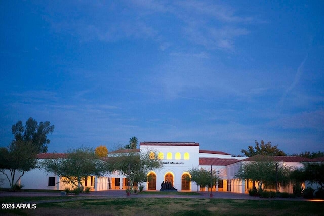 view of mediterranean / spanish-style home