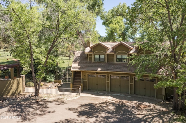 view of front of house featuring a garage