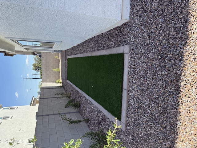 645 N Vine St, Chandler, AZ 85225 - view of yard