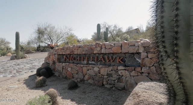 Listing photo 2 for 37207 N Nighthawk Way Unit 5, Carefree AZ 85377