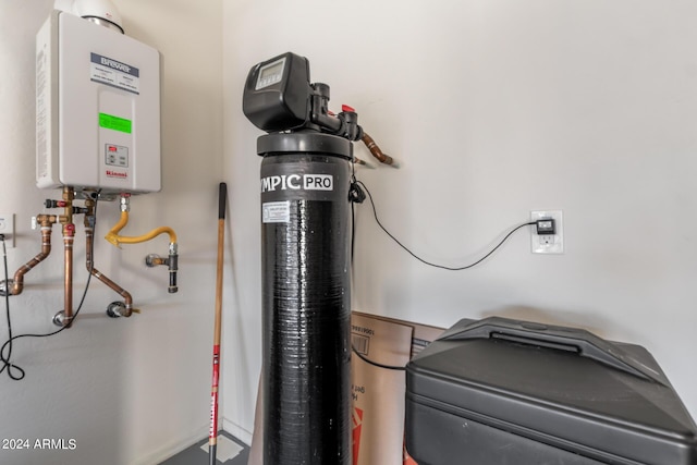7790 W Noble Prairie Way, Florence, AZ 85132 - utility room with tankless water heater