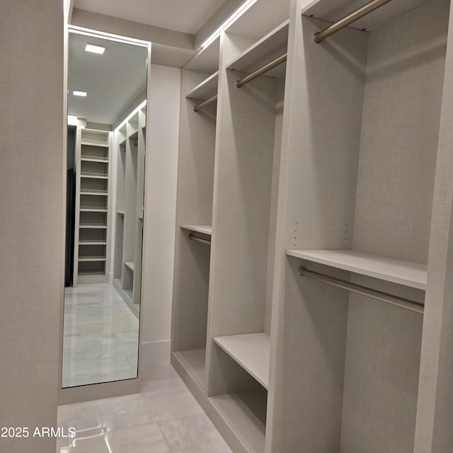 6587 N Palmeraie Blvd Unit 2010, Paradise Valley, AZ 85253 - view of walk in closet
