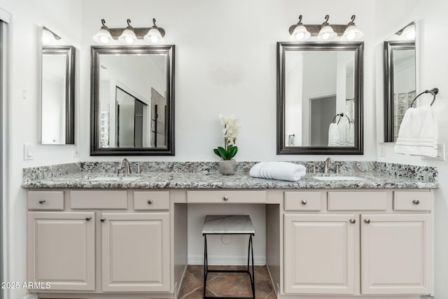 13034 W Krall Ct, Glendale, AZ 85307 - full bath with double vanity and tile patterned flooring