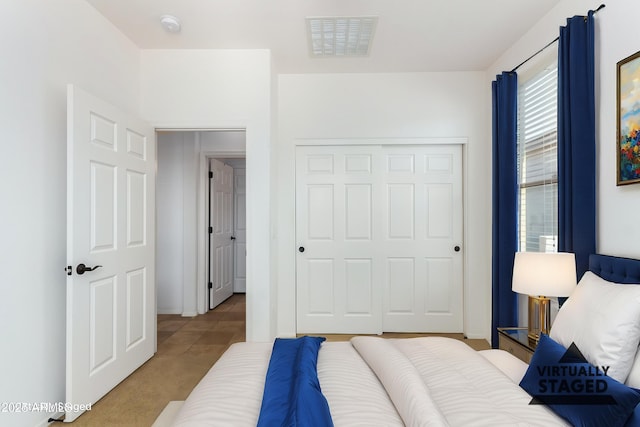 4548 E Carob Dr, Gilbert, AZ 85298 - bedroom featuring a closet