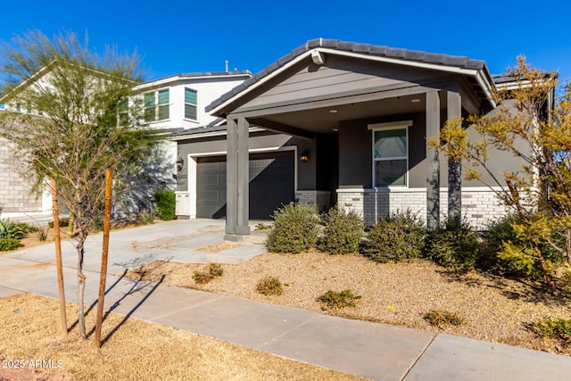 view of front facade with a garage