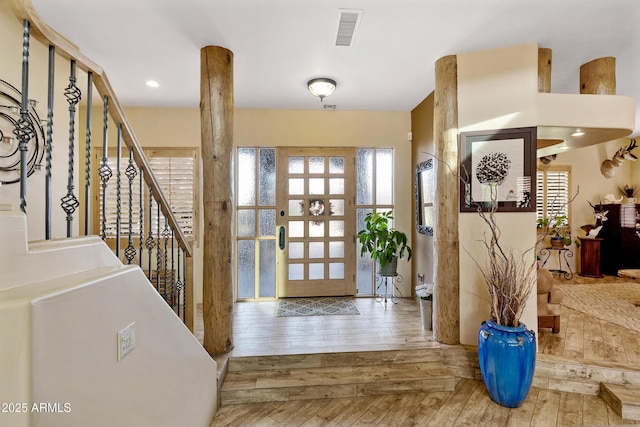 foyer featuring washing machine and clothes dryer