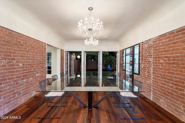 unfurnished sunroom with a chandelier