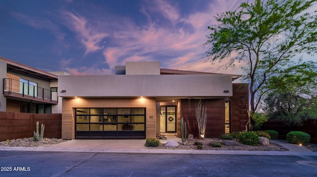 6525 E Cave Creek Rd Unit 40, Cave Creek, AZ 85331 - contemporary home featuring driveway and a garage