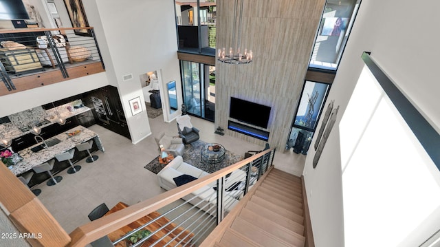 6525 E Cave Creek Rd Unit 40, Cave Creek, AZ 85331 - living area featuring a towering ceiling