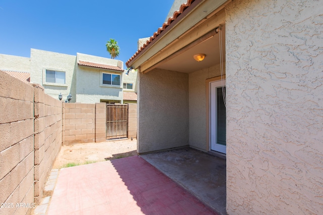 222 W Brown Rd Unit 72, Mesa, AZ 85201 - fenced backyard featuring a patio area