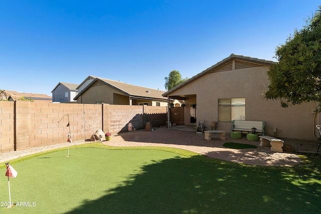 view of yard with a patio