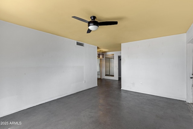 empty room with ceiling fan