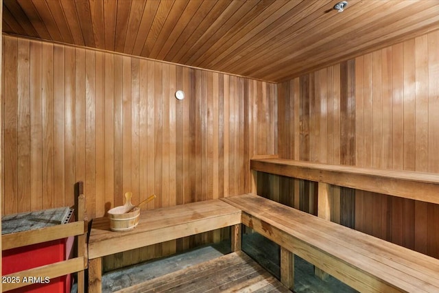 view of sauna / steam room