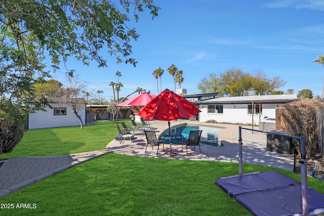 view of yard with a patio