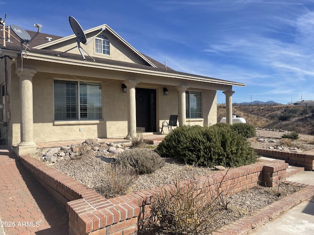 view of front of house