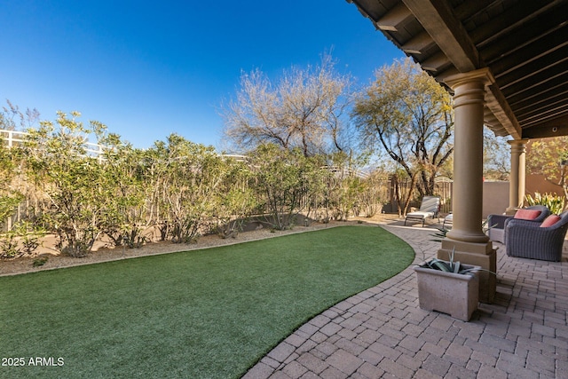 view of yard featuring a patio area