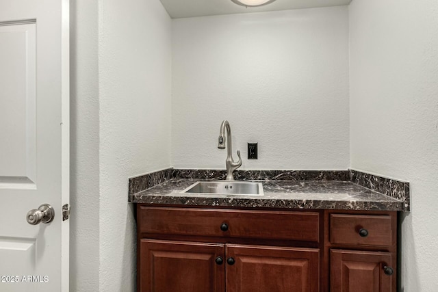 13128 N 104th Pl, Scottsdale, AZ 85260 - bathroom featuring vanity and a textured wall