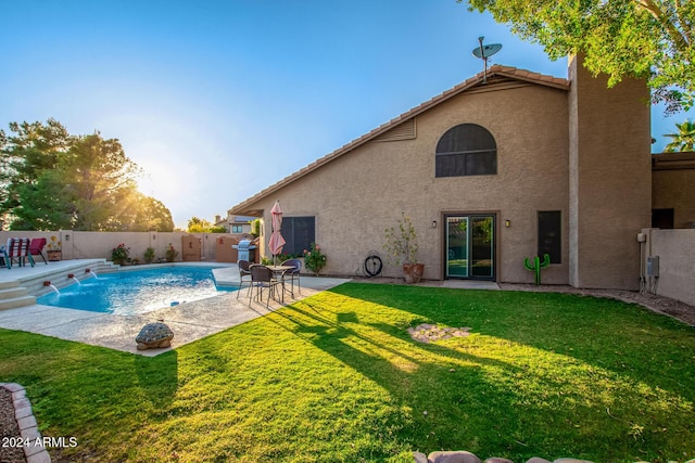 13128 N 104th Pl, Scottsdale, AZ 85260 - view of swimming pool with a patio area