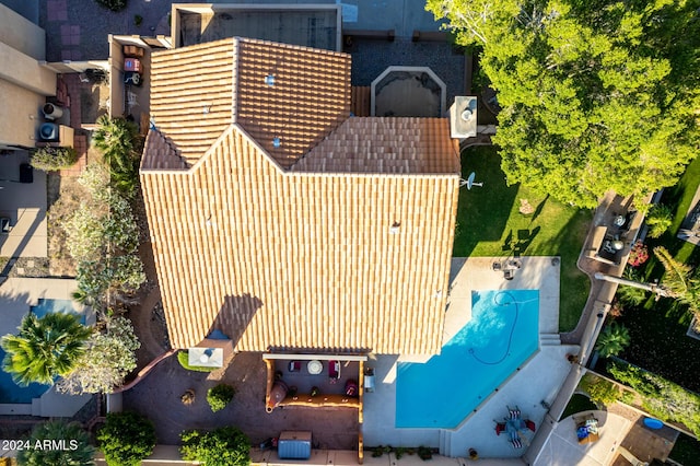 13128 N 104th Pl, Scottsdale, AZ 85260 - aerial view of property and surrounding area featuring a pool area