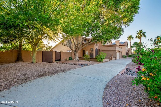 view of front of property featuring a garage