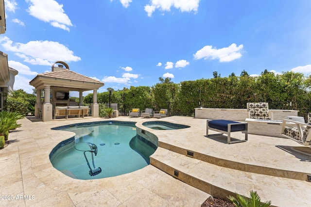 7475 E Gainey Ranch Rd Unit 22, Scottsdale, AZ 85258 - view of swimming pool featuring a gazebo, a patio, and a pool with connected hot tub