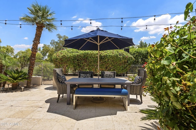 7475 E Gainey Ranch Rd Unit 22, Scottsdale, AZ 85258 - view of patio / terrace with outdoor dining space