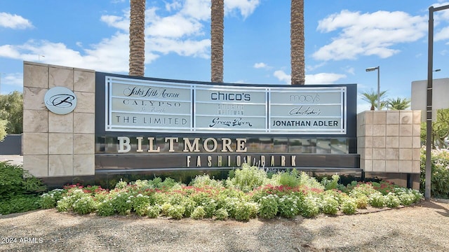 view of community / neighborhood sign