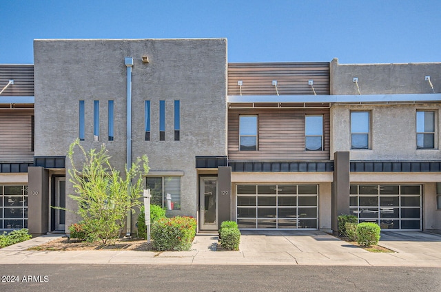 view of townhome / multi-family property