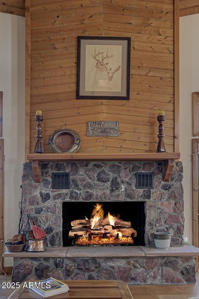 room details featuring a fireplace