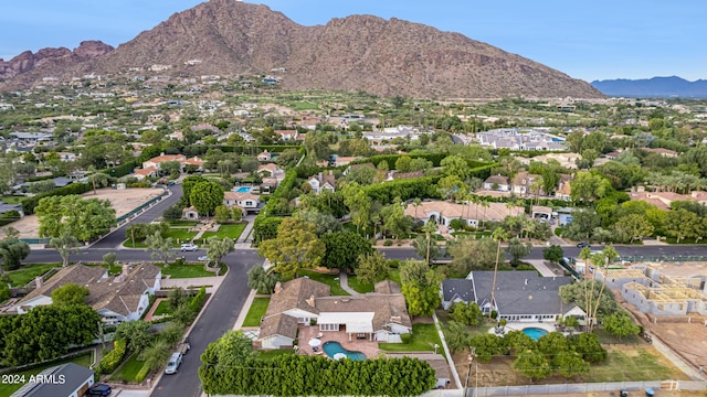 drone / aerial view with a mountain view and a residential view