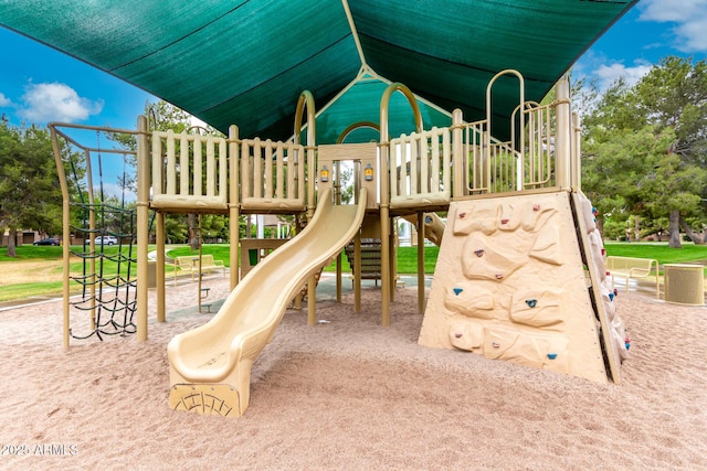 community play area featuring cooling unit