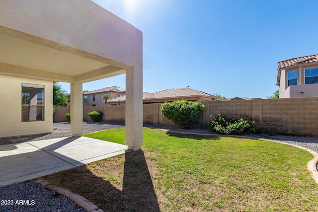 view of yard with a patio