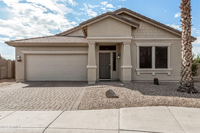 view of front facade with a garage