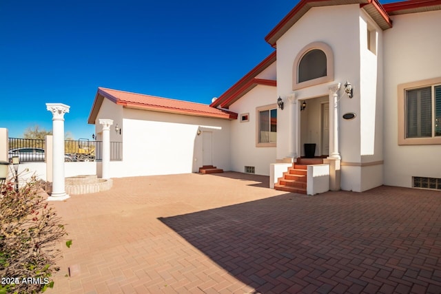 30124 N 174th St, Rio Verde, AZ 85263 - view of front facade with stucco siding and fence
