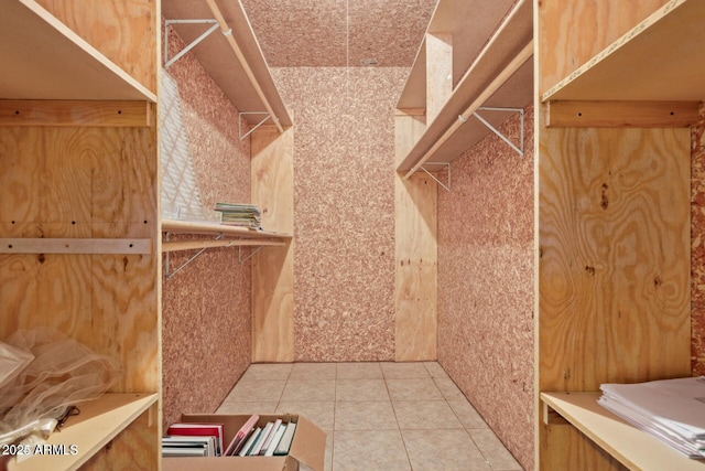 30124 N 174th St, Rio Verde, AZ 85263 - walk in closet featuring tile patterned flooring